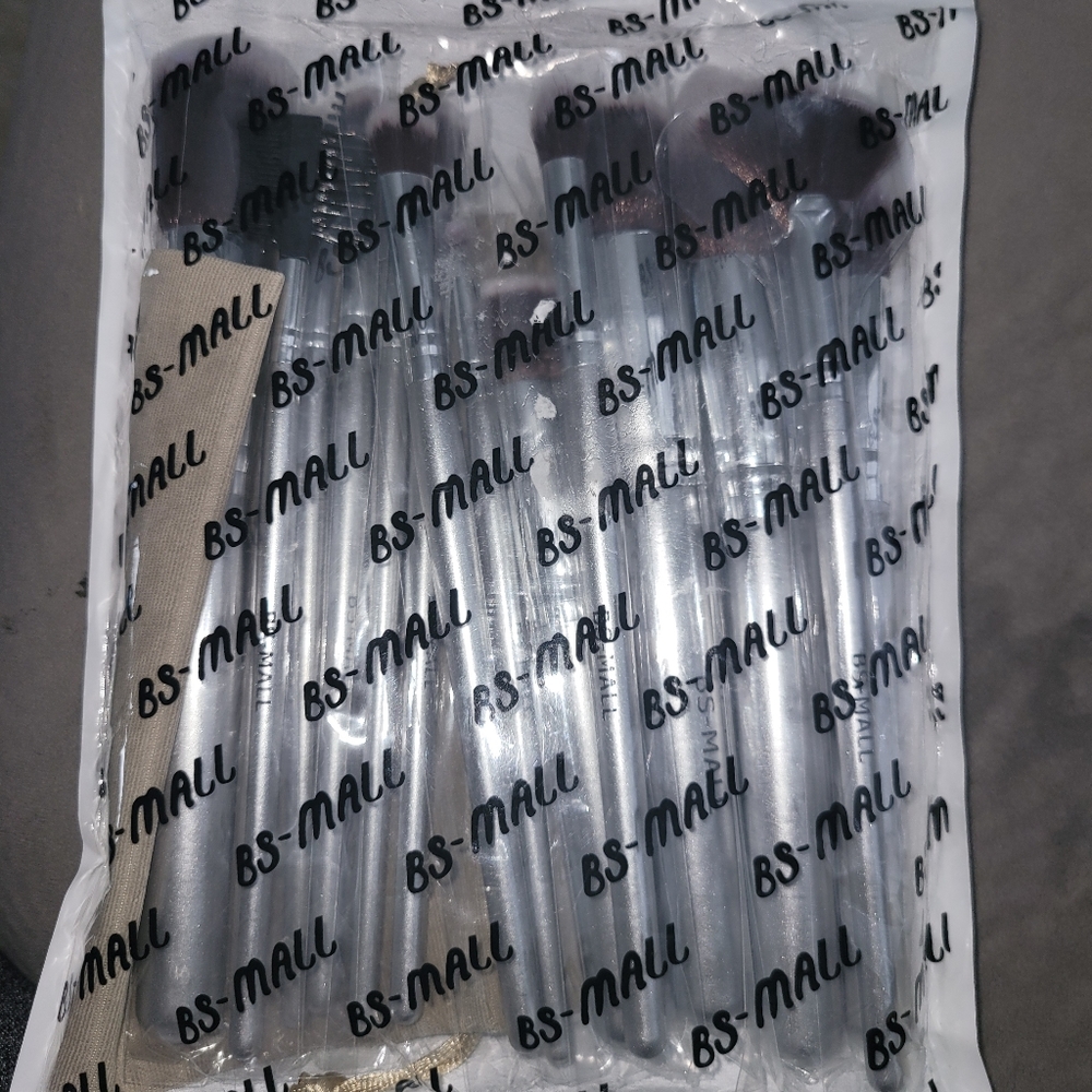 Make up brush set